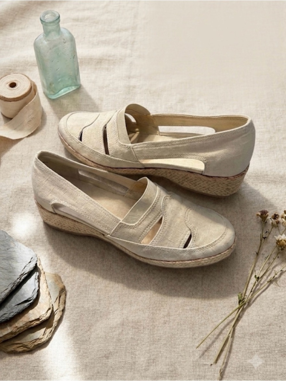 Grasshoppers Cream Espadrille Wedge Loafers